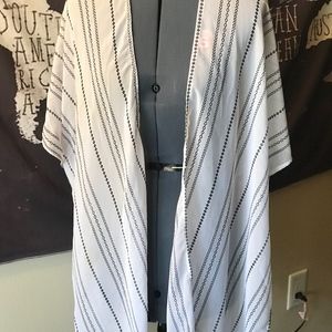 Thin Print Loose Polyester Cardigan